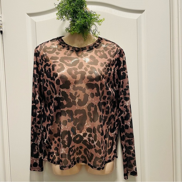 🌸3 for $20 SHEIN Leopard SheerTop long sleeves Size M Animal Print Apparel 🐅 - Picture 11 of 12